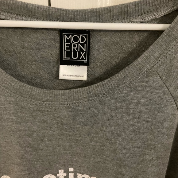 Modern Lux Gray Lightweight Sweatshirt With Cut-Out Shoulders, NWOT - Picture 4 of 7